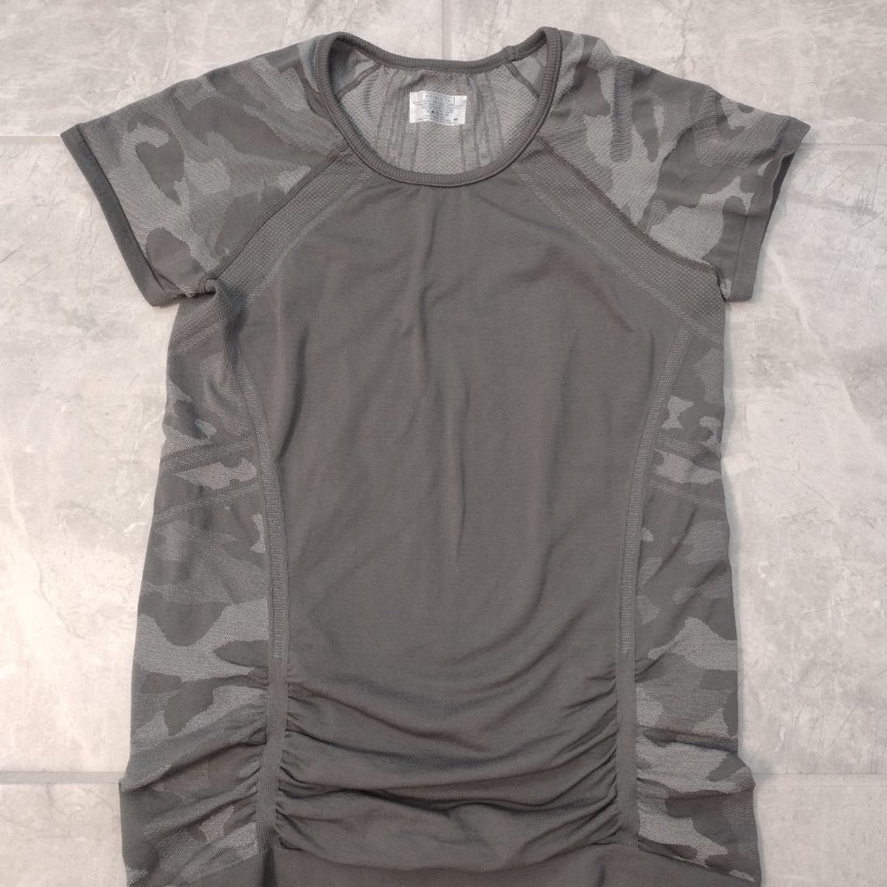 ATHLETA Women's short-sleeve gray tech athletic top, M - Picture 3 of 10